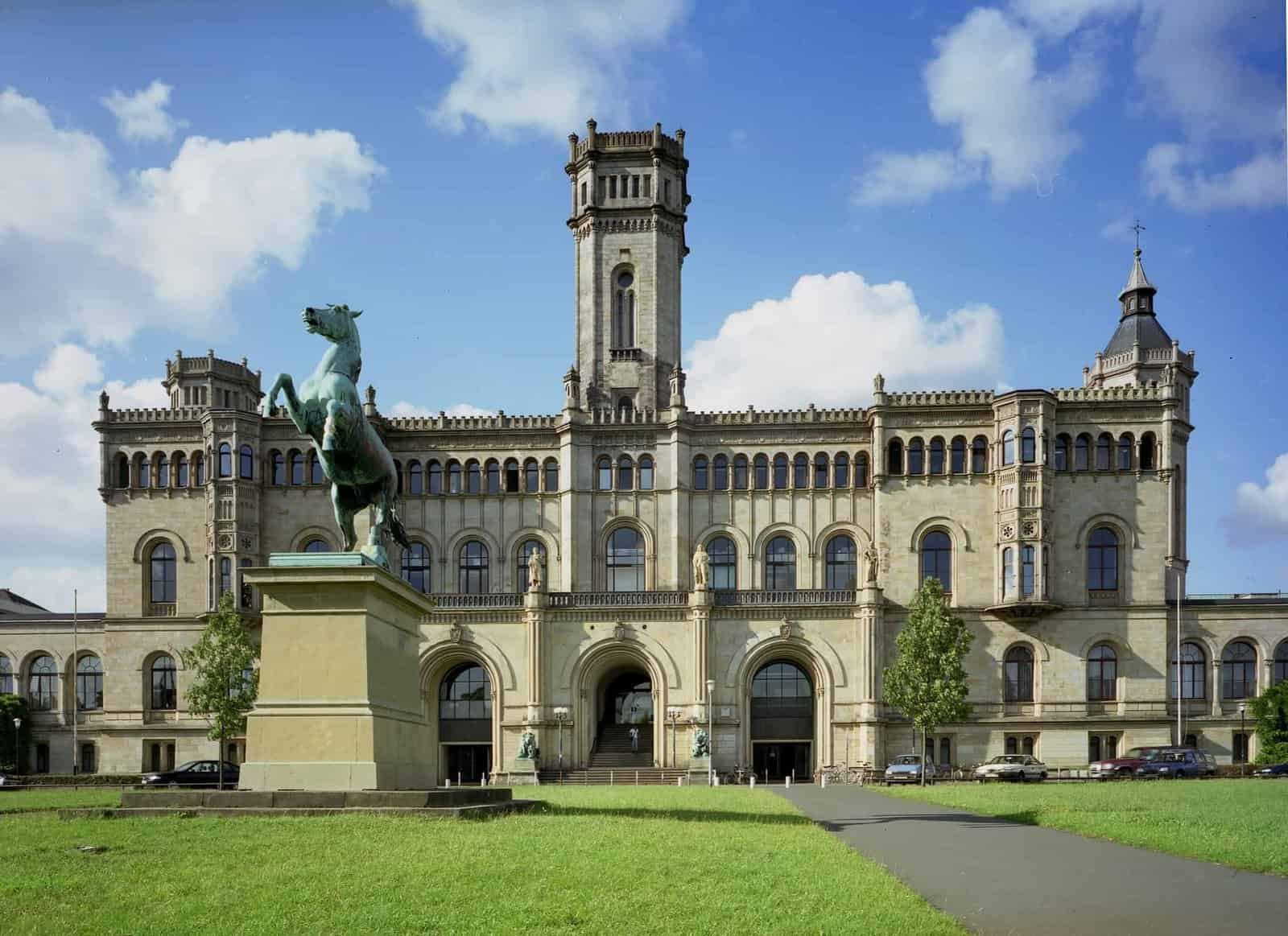 Leibniz University Hannover